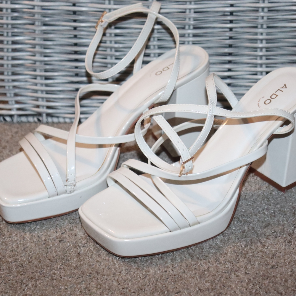 ALDO Women's White Strappy Heels/Taia